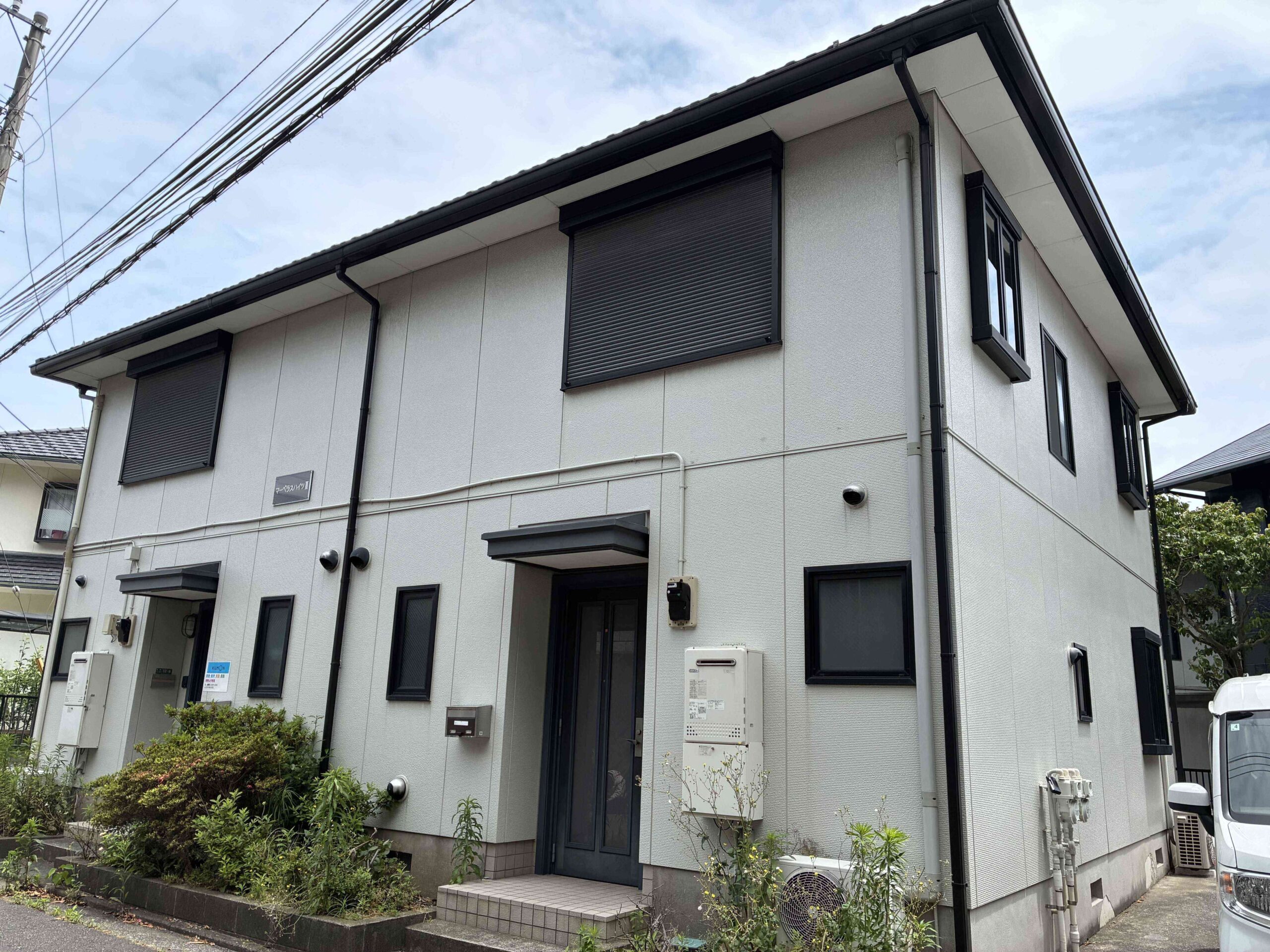 YOSHII TERRACE HOUESE