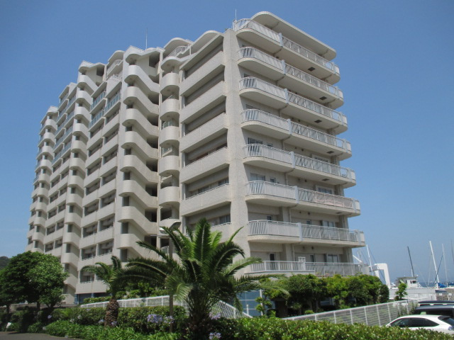 NISHI-URAGA APARTMENT